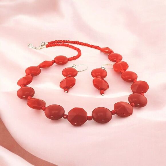 Vintage Bright Valentine Red Beaded Necklace and Earring Set Acrylic Silver Tone - Picture 1 of 10